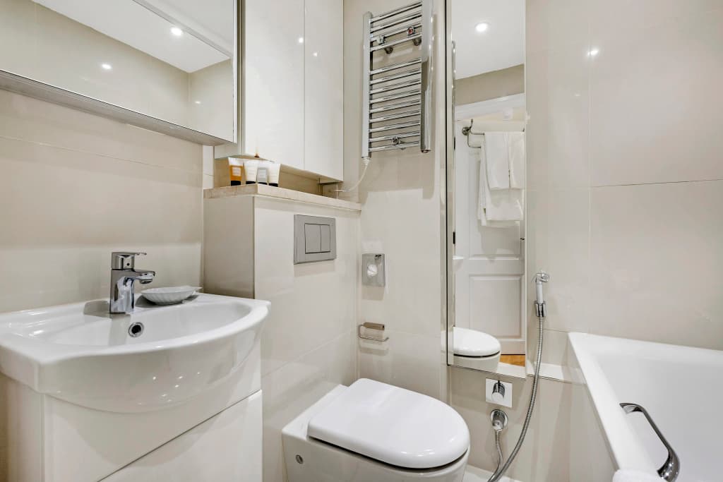 Queensgate Court - photo 19