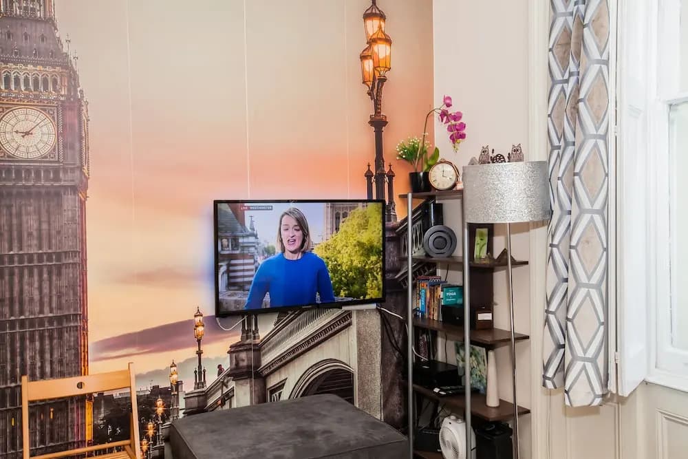 Pimlico Chic Suite - photo 19