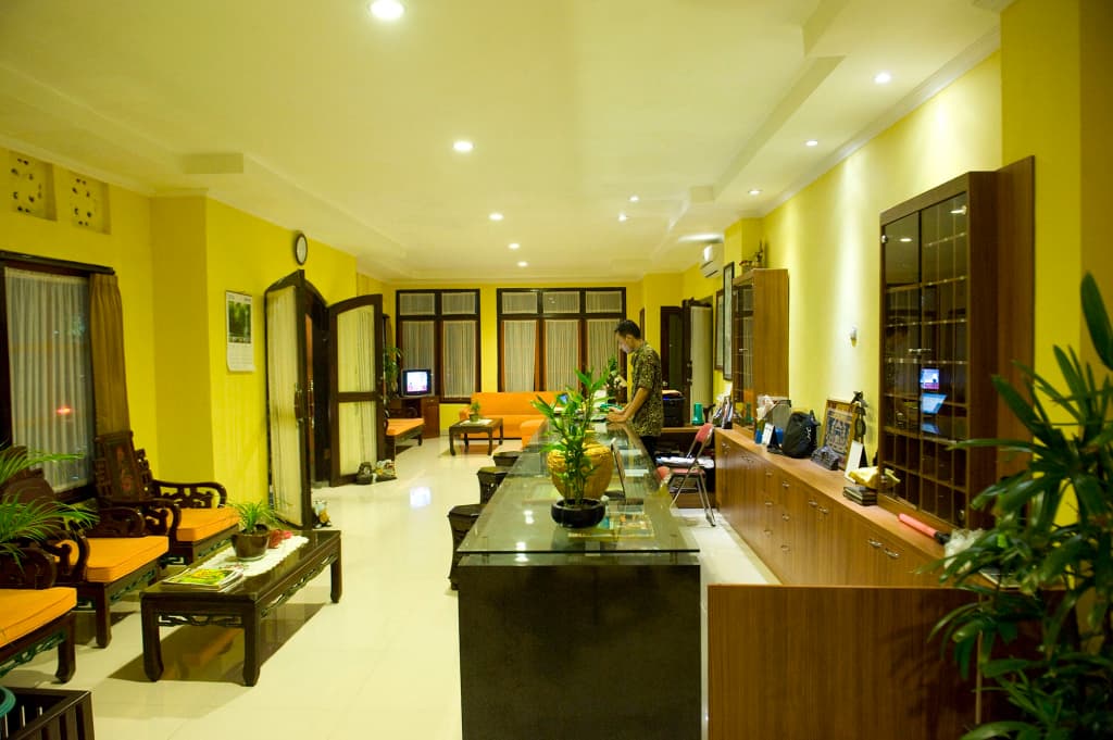 Catur Adi Putra Hotel - photo 21