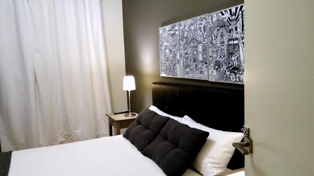 Hostal El Ninot - photo 4