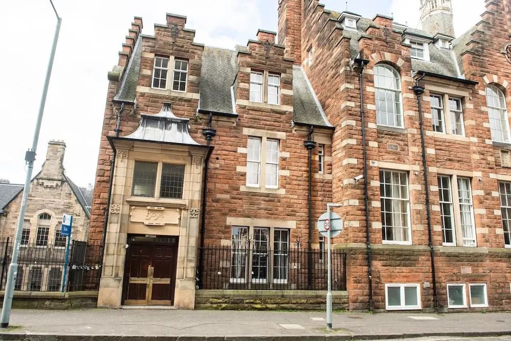 Stylish Central Apartment Near Royal Mile - main photo