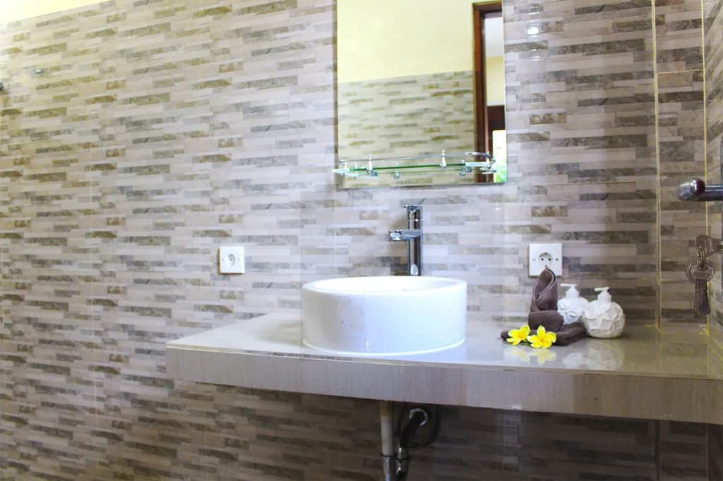 CR Tris Rooms Seminyak - photo 8