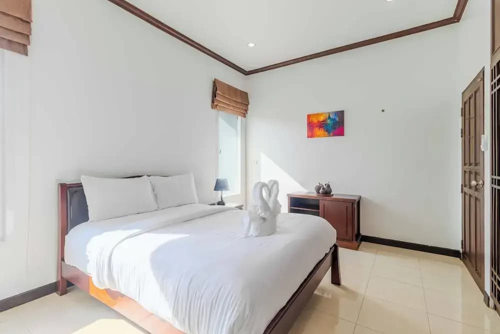 2BR with Pool Near Beaches V267 - photo 2