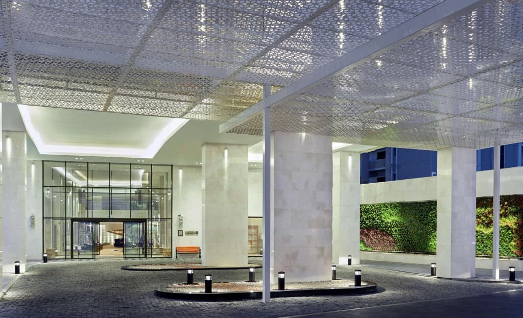 Hilton Garden Inn Muscat Al Khuwair Hotel - photo 10