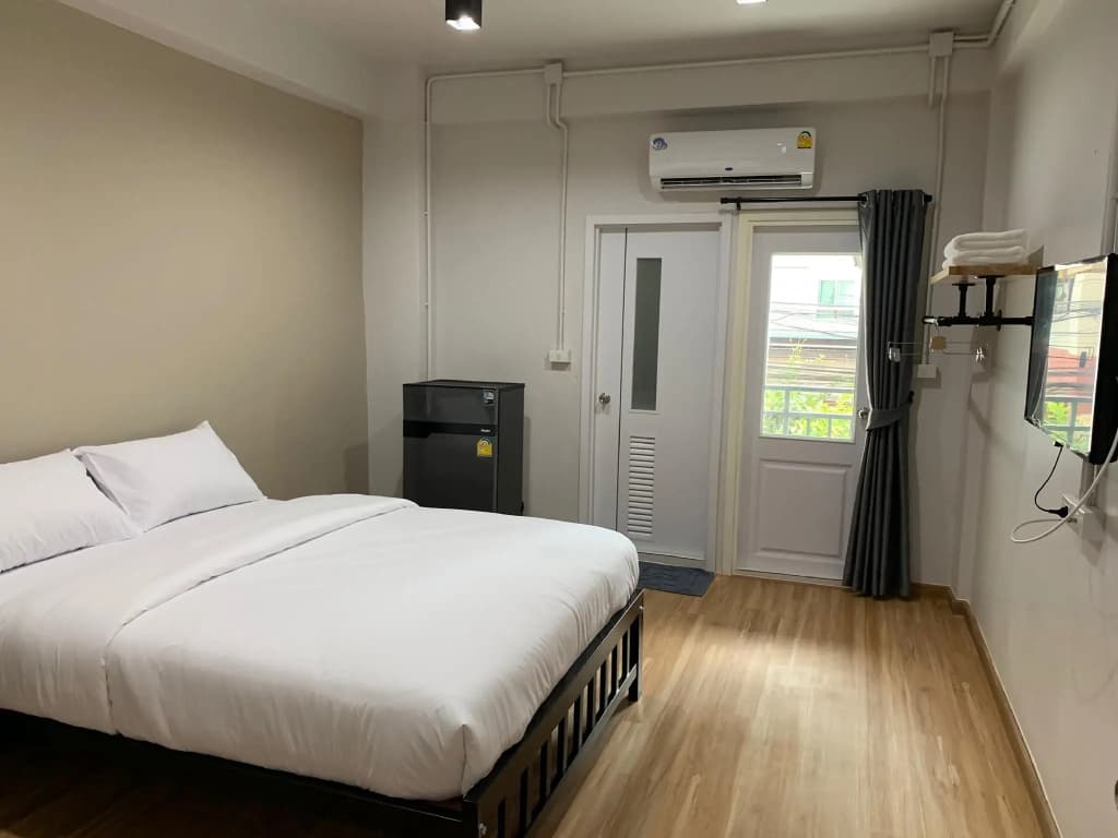 9TY Hotel - photo 2