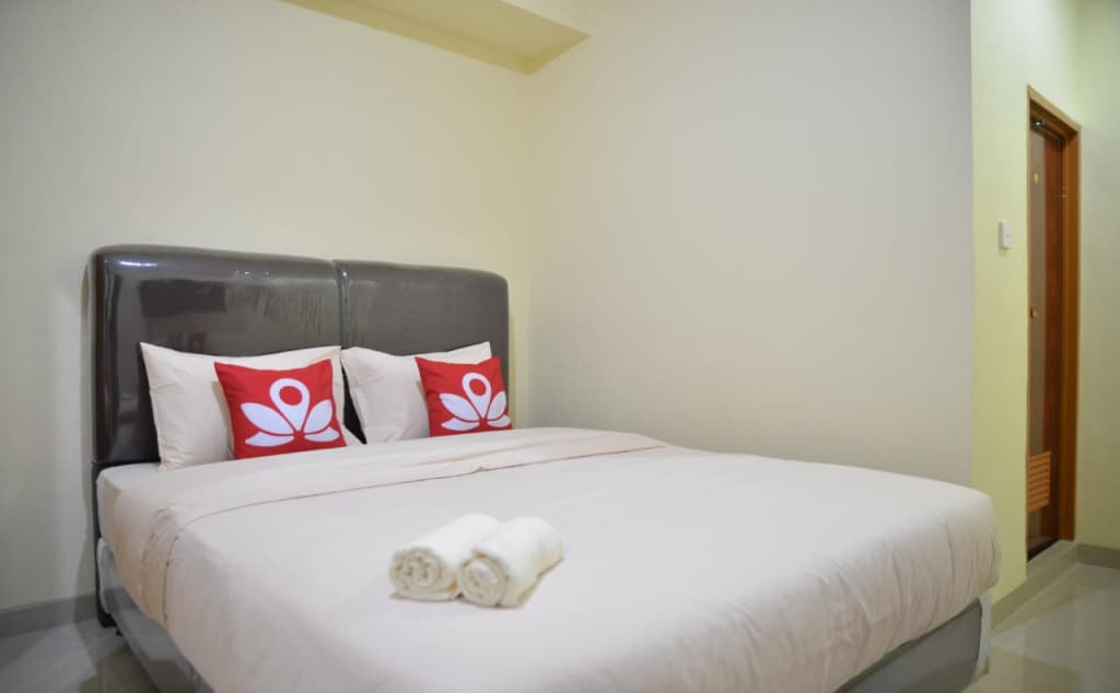 ZEN Rooms Near ITC Roxy Mas - photo 29