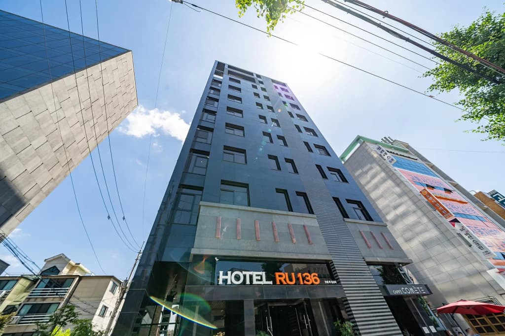 HOTELRU136 - main photo