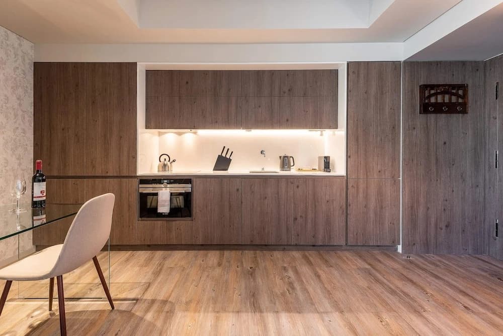 Mid-century Apartment Near Cais do Sodré - photo 14