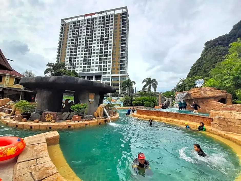 Ipoh Sunway Onsen Themepark Suite  6-11pax 2parkin - photo 1