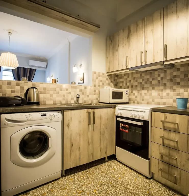 Adorable apartment under Acropolis - photo 17