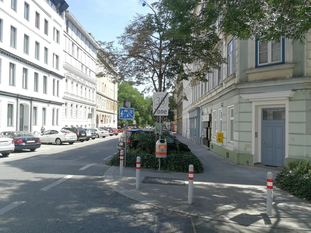 Vienna Gold Apartments - contactless check in - photo 13