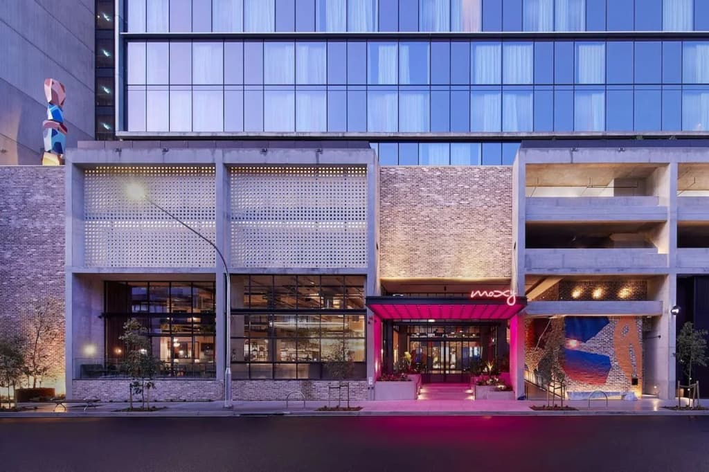 Moxy Sydney Airport - photo 1