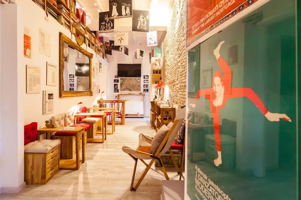 Babuccio Art Inn - photo 19
