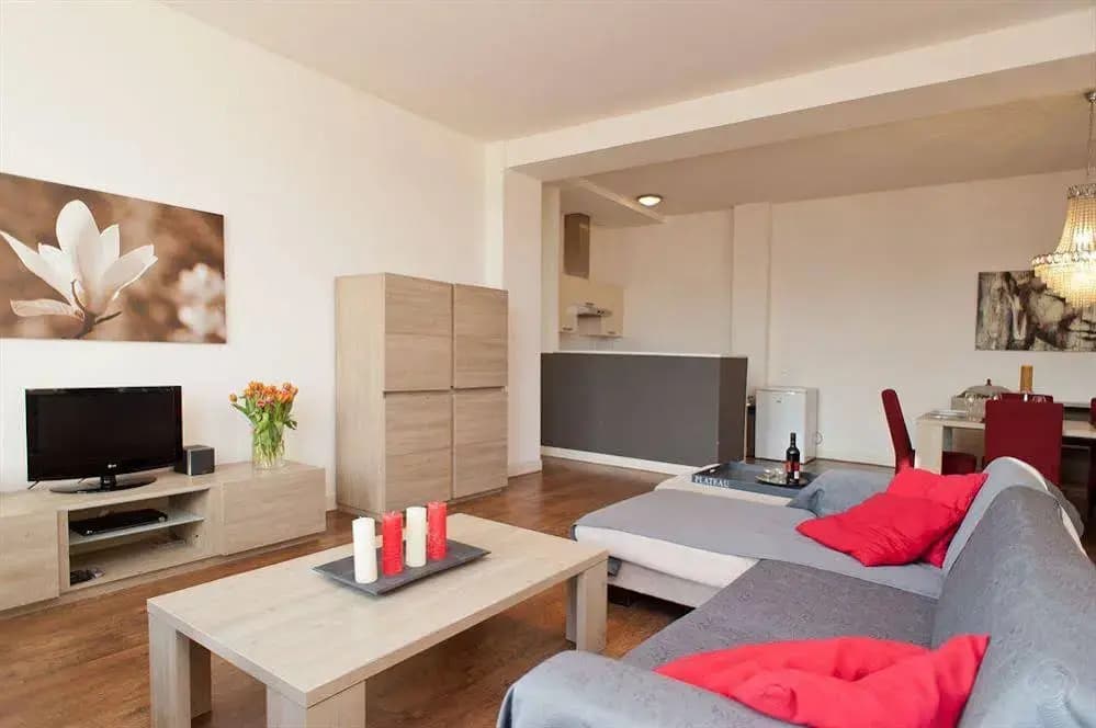 Dam Deluxe Apartments - photo 4