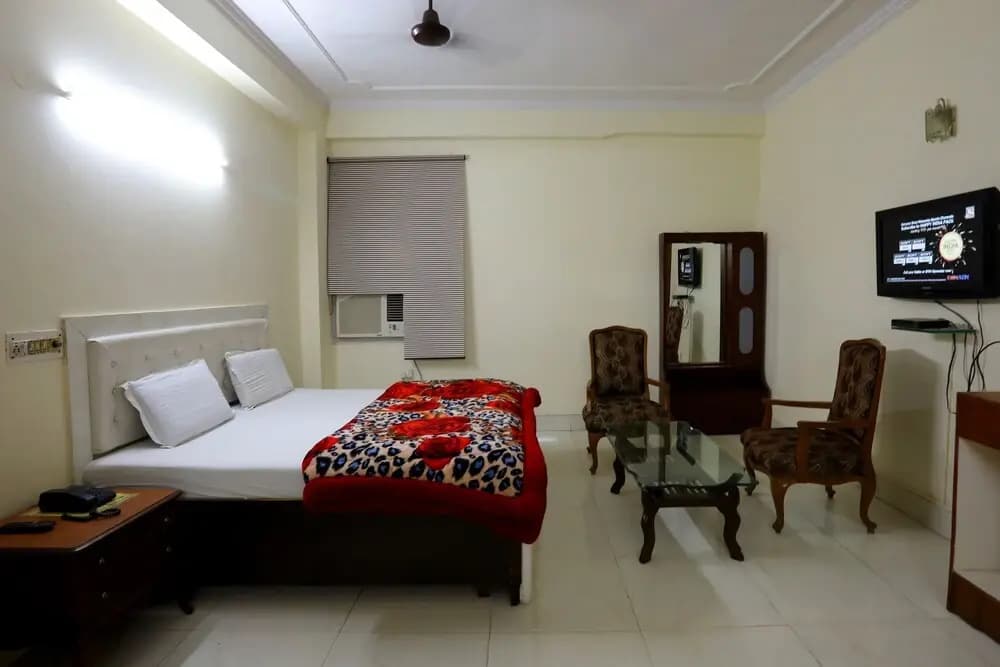 Hotel Swisston Palace - photo 3