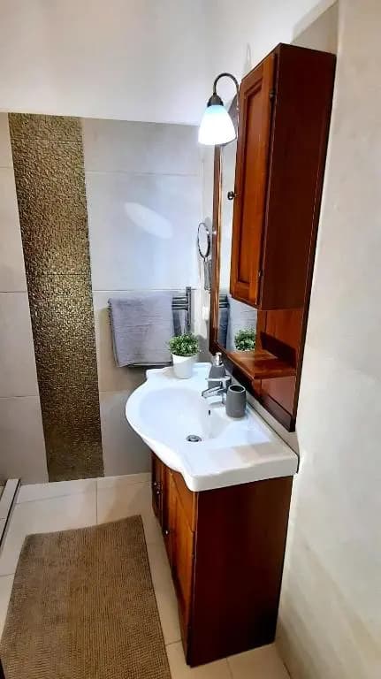 Central Gold Apartment - photo 4