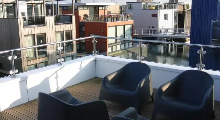 Floating House - photo 5