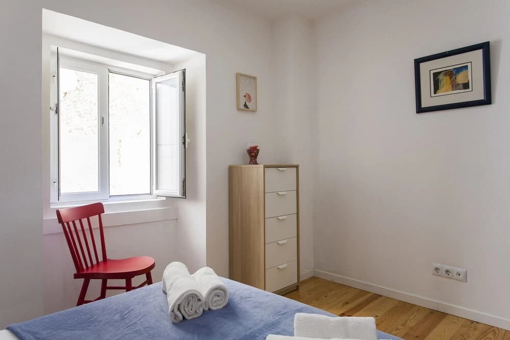 ALTIDO Cosy 1-bed flat w/balcony in Pena, close by subway, viewpoint&park - photo 5