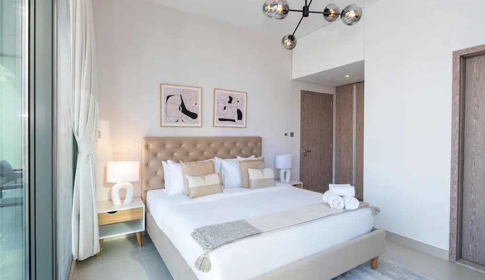 LUX  LIV Contemporary Marina View Suite - photo 5