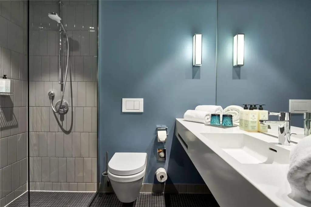 June Six Hotel Berlin City West - photo 9