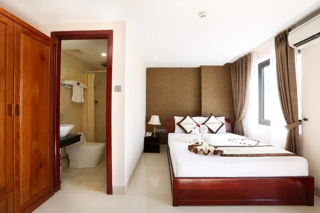 Kingdom Hotel - photo 5