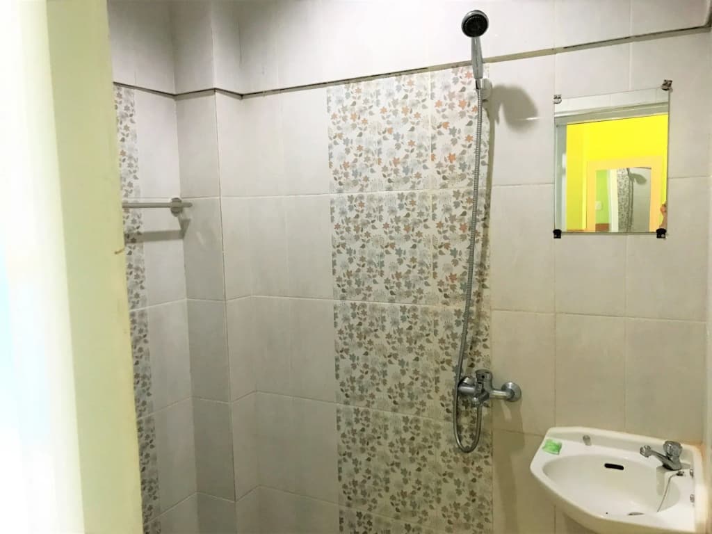 B Shaw Hotel - photo 9