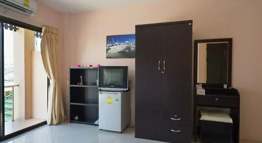 Aurora Guesthouse - photo 4