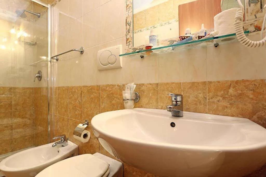 AdoraSuite B&B - photo 8