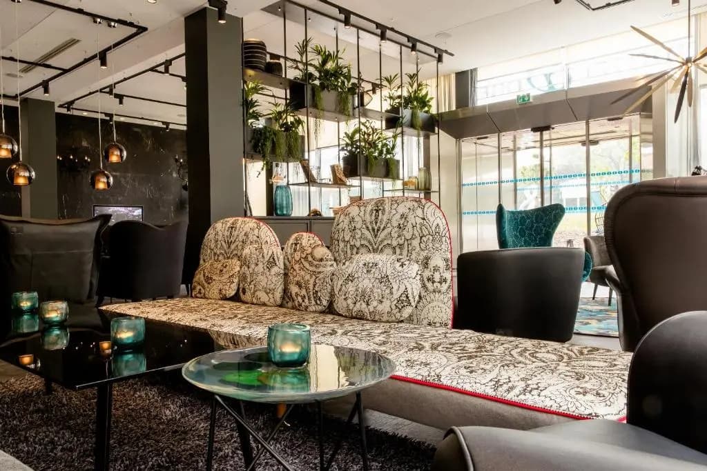 Motel One Paris-Porte Dorée - main photo