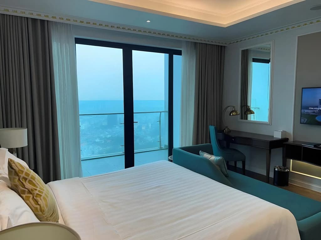 FLC Halong Bay Golf Club & Luxury Resort - photo 5