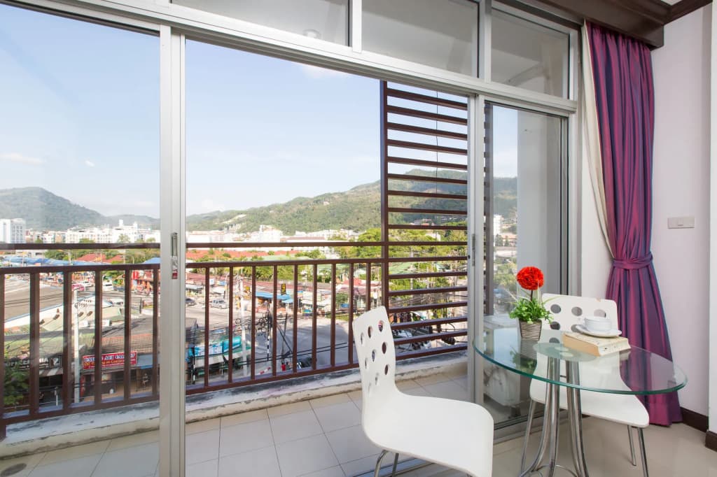 Patong Buri Hotel - photo 8