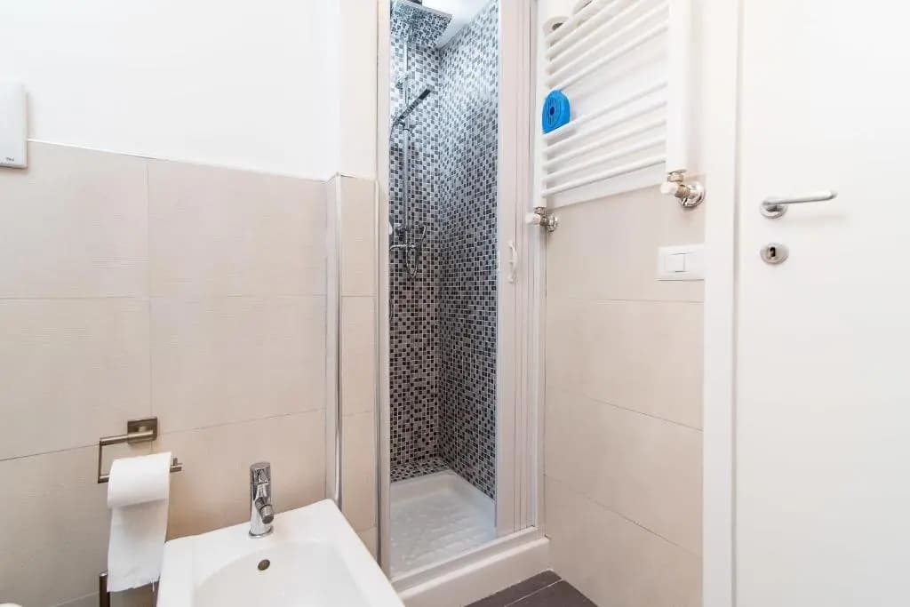 White Ostilia Apartments - photo 7