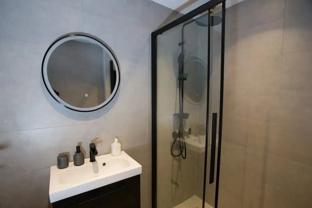 Mocha Acropolis View Apartment - photo 21
