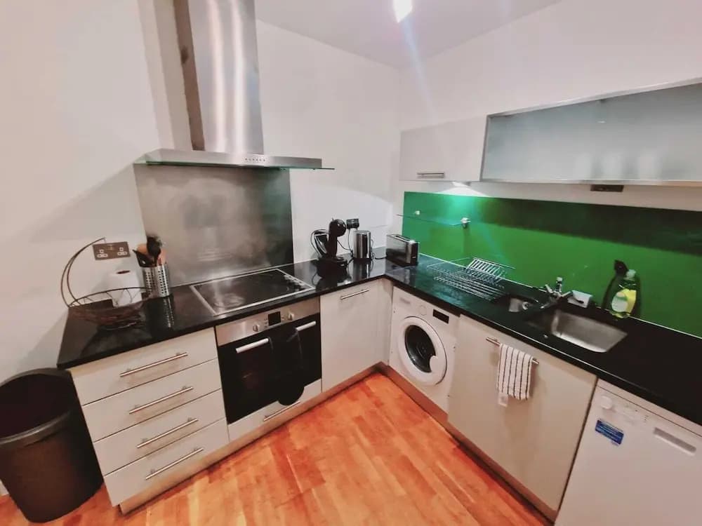Deluxe 2-bed Apartment Near Shoreditch - photo 13