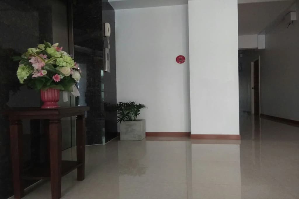 JR Mansion - photo 14