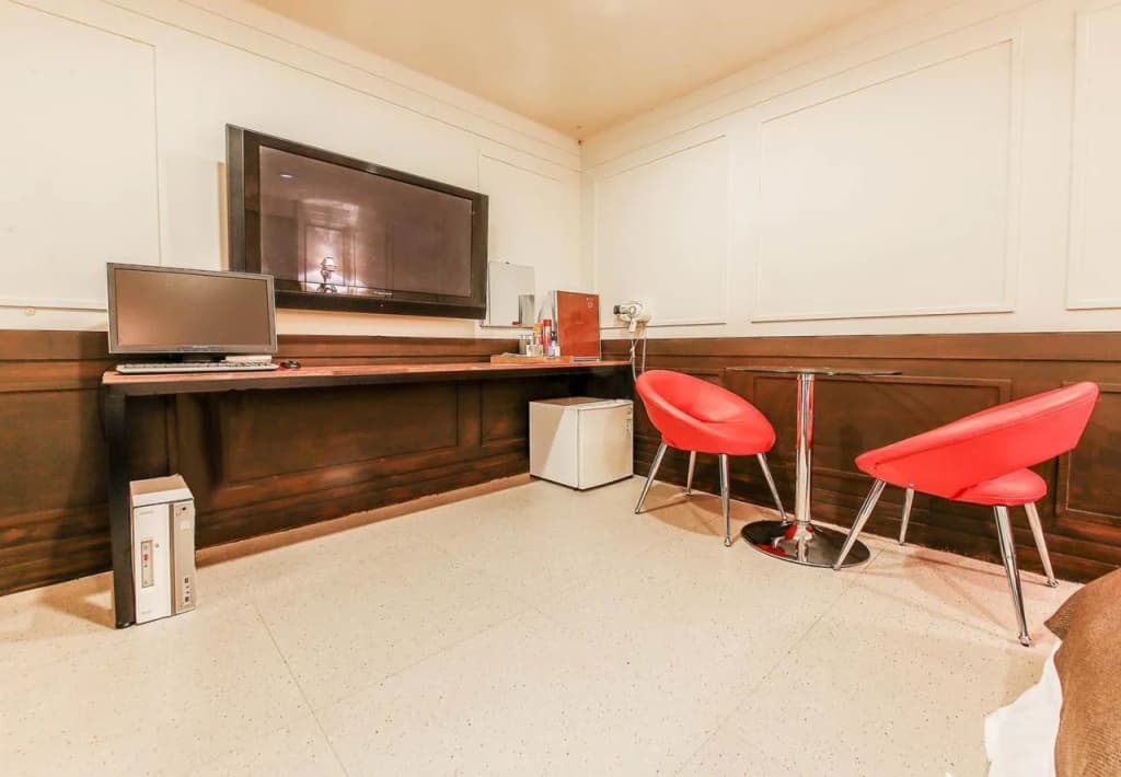 Ace Hotel - photo 3