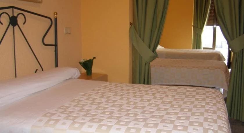 Hostal Residencia Fernandez - photo 5