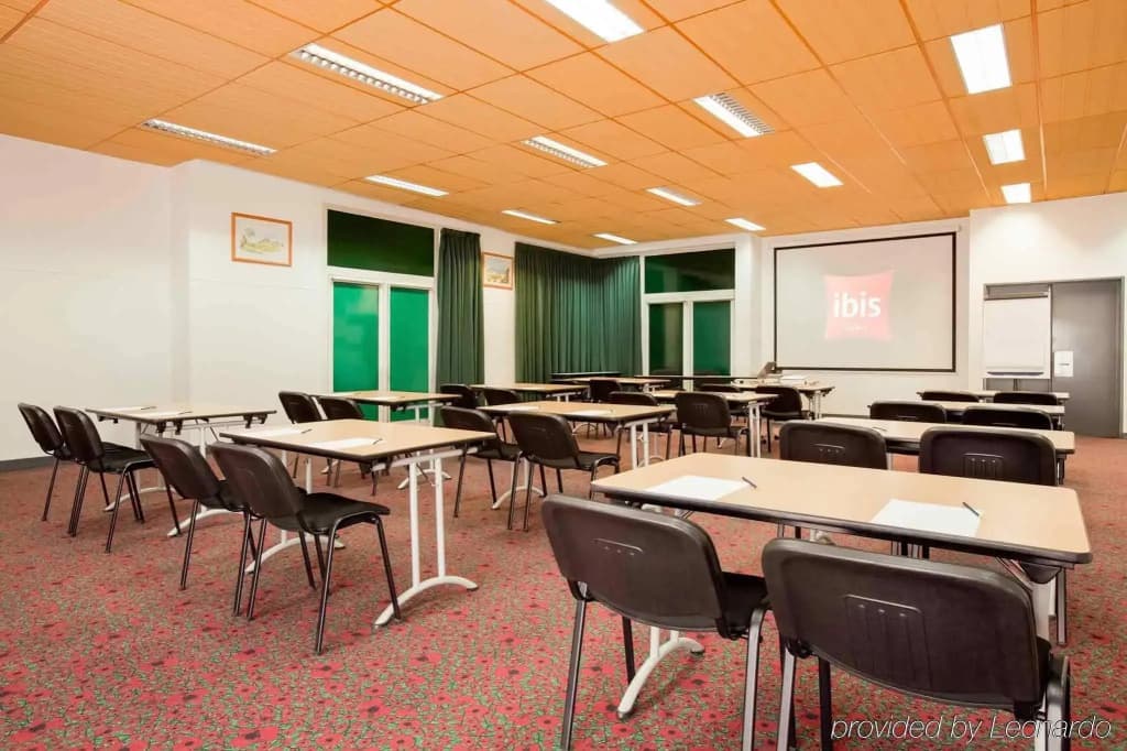 ibis Paris Porte De Montreuil - photo 18