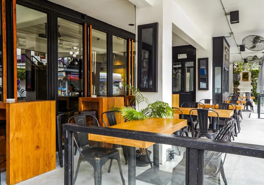 3Howw Hostel at Sukhumvit 21 - photo 23