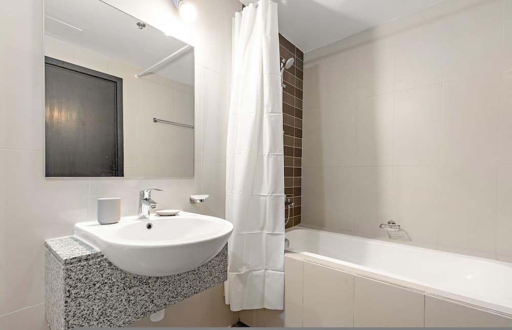 Silkhaus Chic 2BR in Horizon Tower Near Beach - photo 6