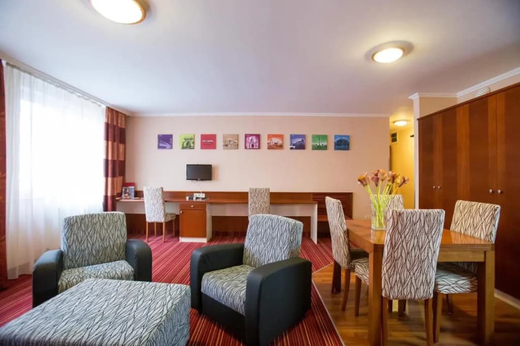 City Home Budapest - photo 33
