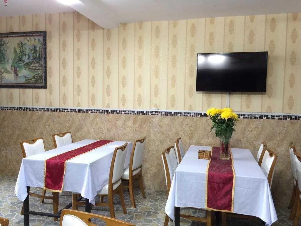 Hoang Quan Hotel - photo 7