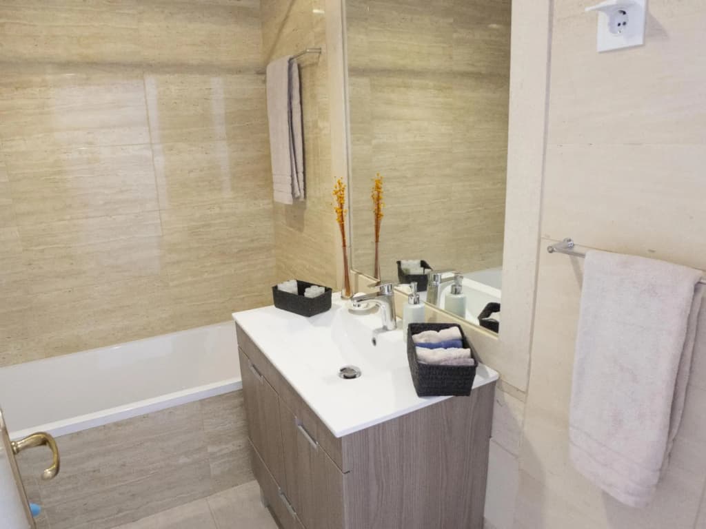 LV Premier Chiado CH4 Spacious, Central, Elevator - photo 7