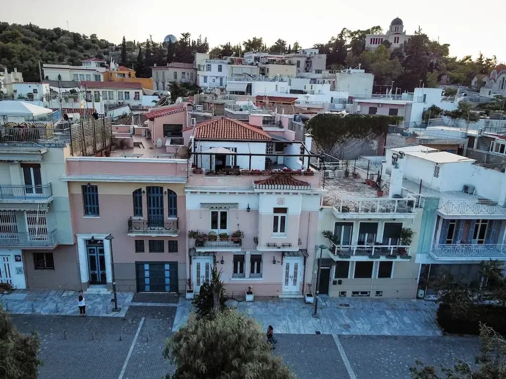 Unique Sunlit House Overlooking the Acropolis - photo 9