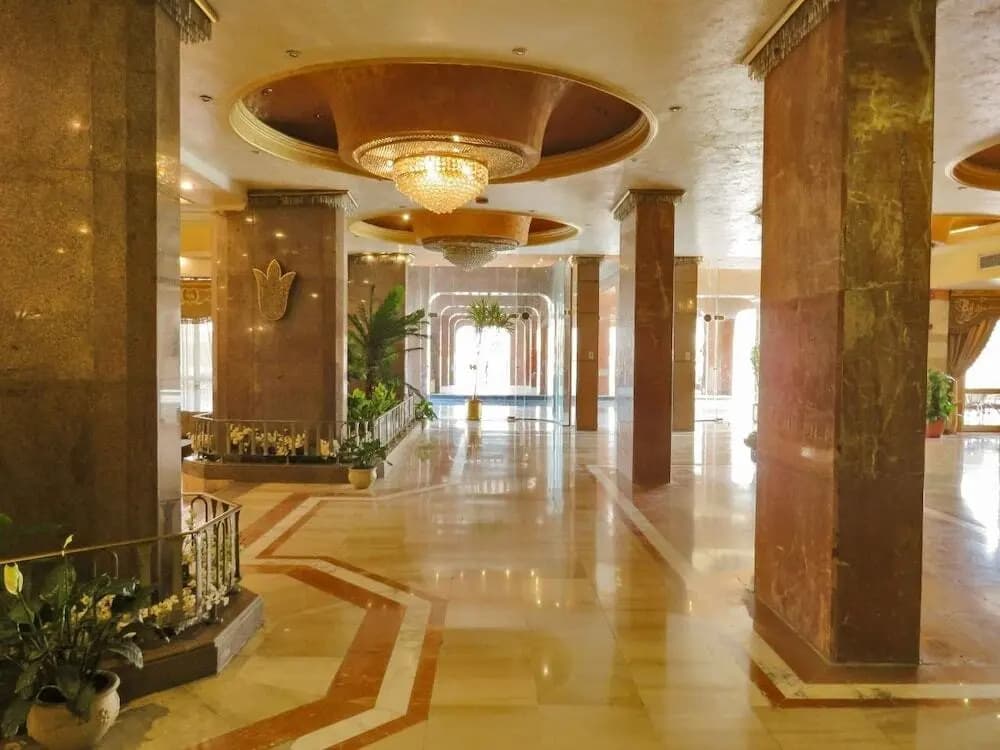New Lamar Hotel - photo 2