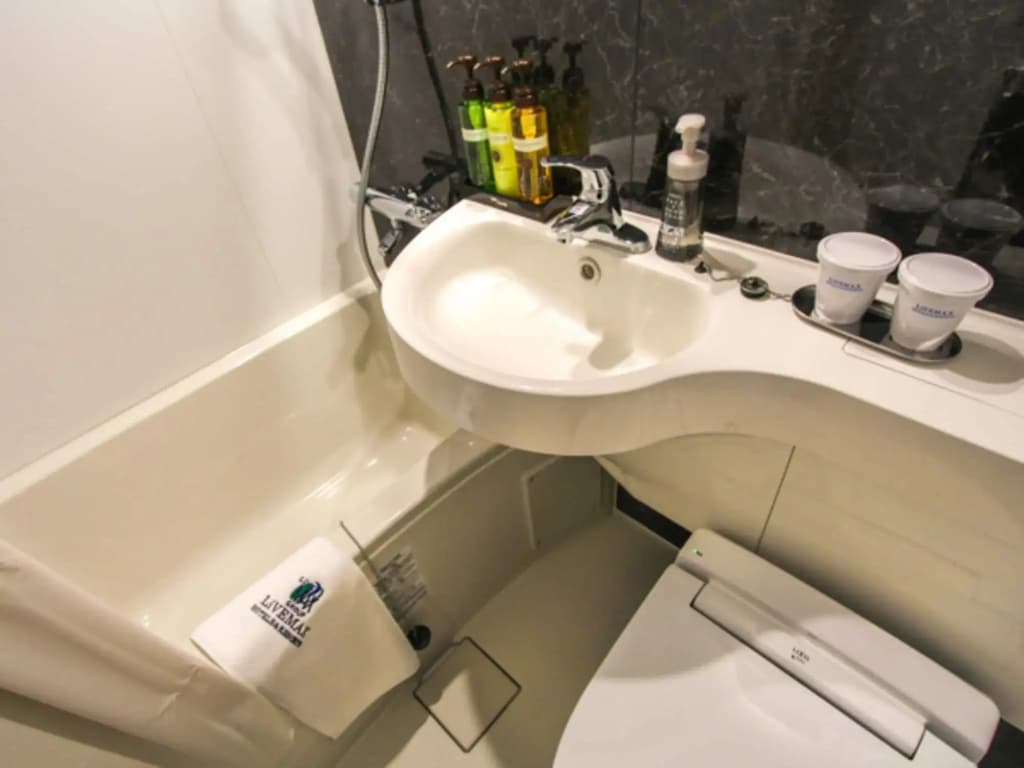 Hotel LiVEMAX Osaka Honmachi - photo 8
