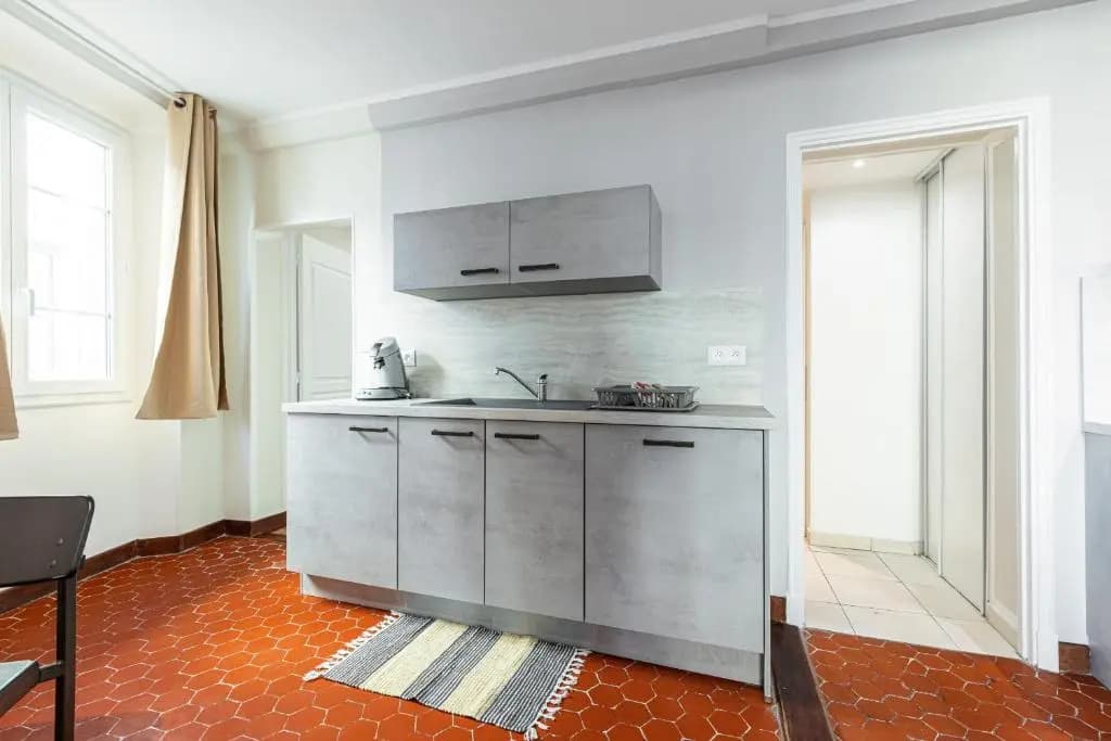 Large 3 Bdr Old Town - AC - photo 13