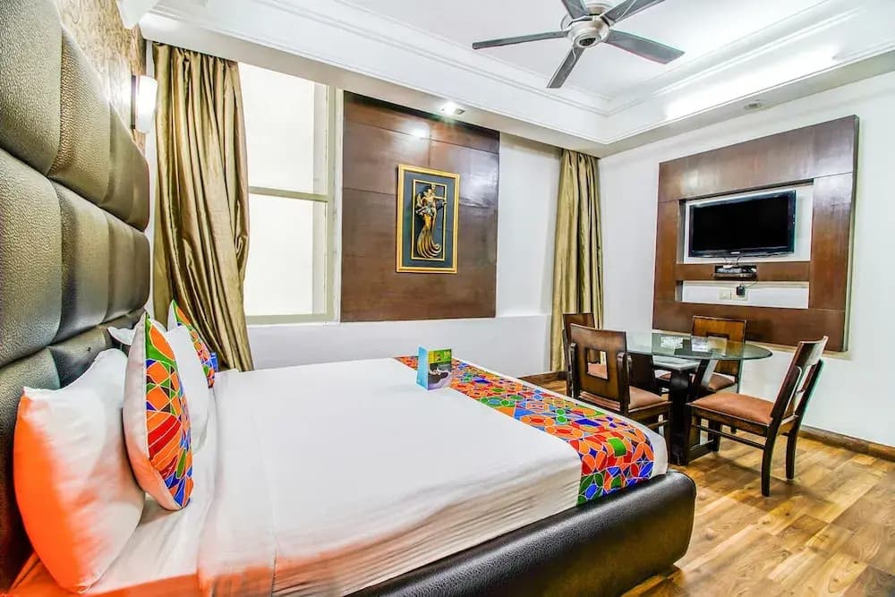 The Cameron by FabHotels - photo 11
