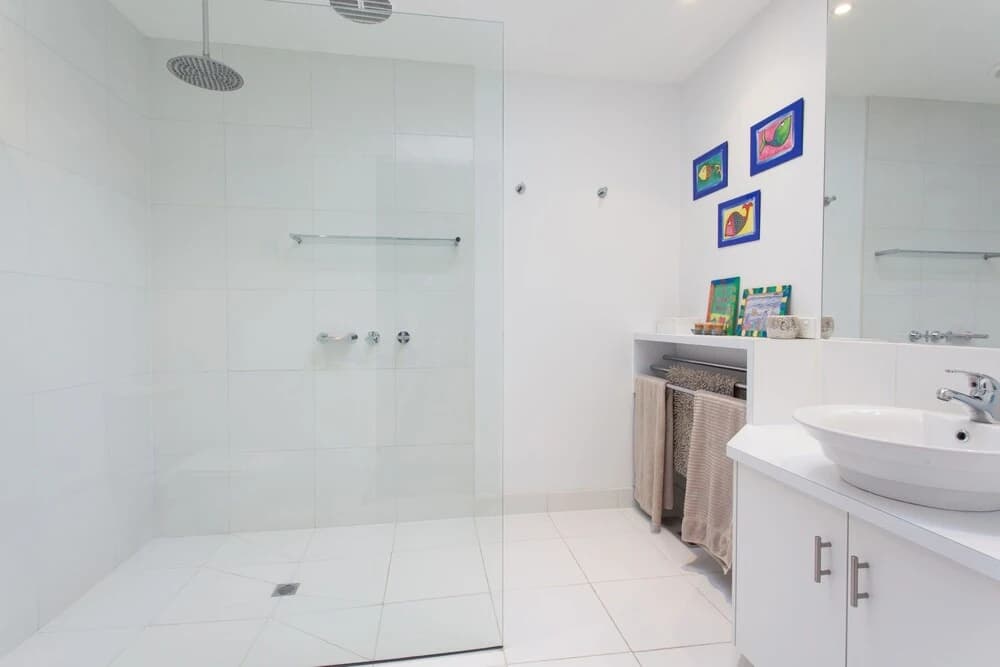 The White Beach House - photo 8