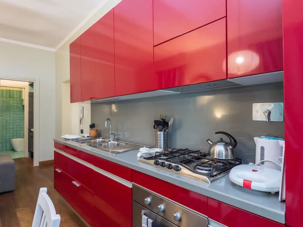RSH Vatican Large Bright Apartment - photo 13
